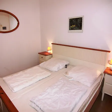 Blaues Haus, Putbus, Cleaning Included Apartamento