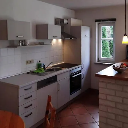 Blaues Haus, Putbus, Cleaning Included Apartamento