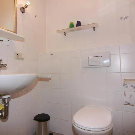 In Lonvitz Near Rasender Roland, Cleaning Included アパート